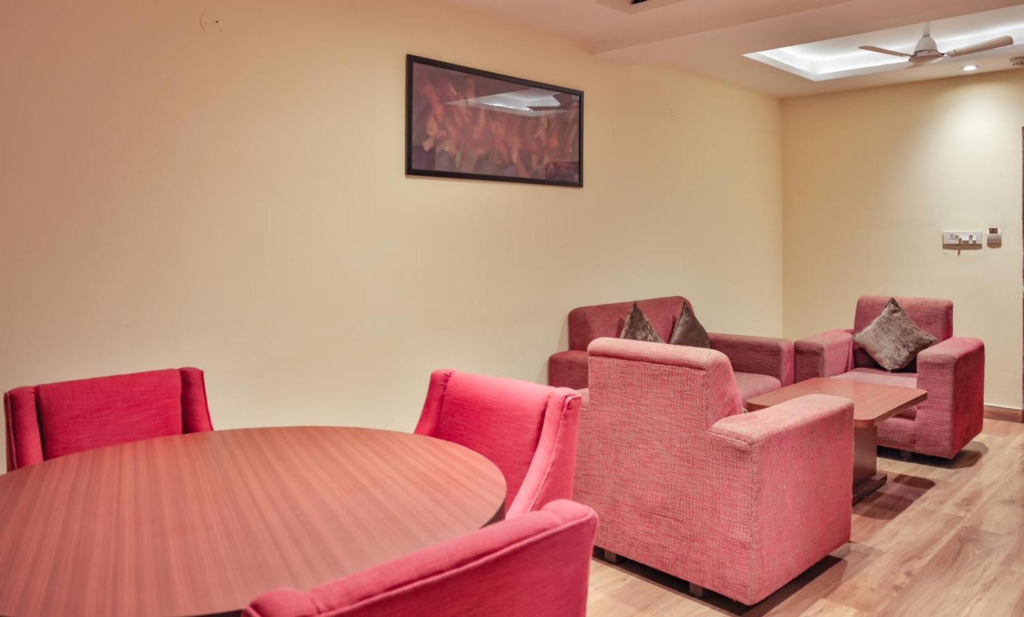 Hotel Cama Mohali Экстерьер фото