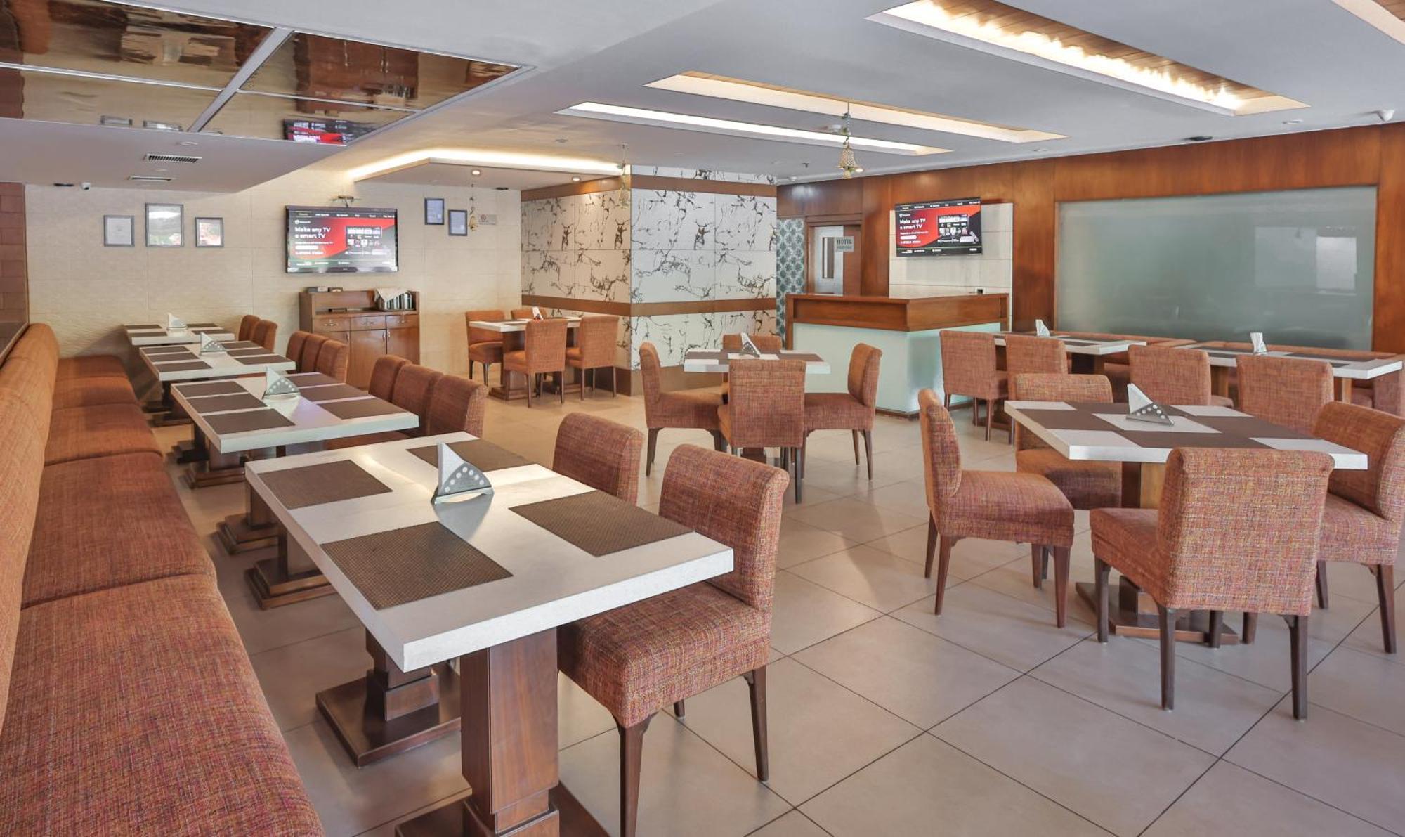 Hotel Cama Mohali Экстерьер фото